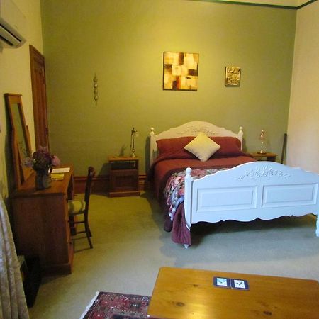 Ugbrooke Country Estate Hotel Lower Dashwood Bagian luar foto