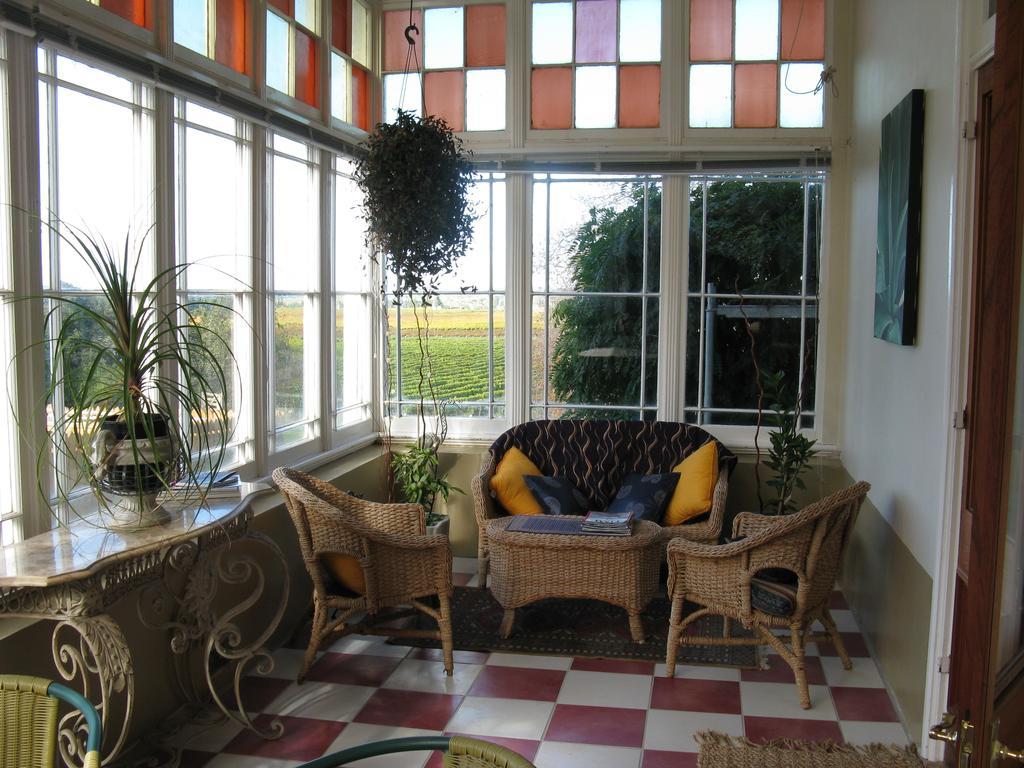 Ugbrooke Country Estate Hotel Lower Dashwood Bagian luar foto