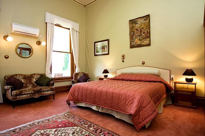 Ugbrooke Country Estate Hotel Lower Dashwood Bagian luar foto