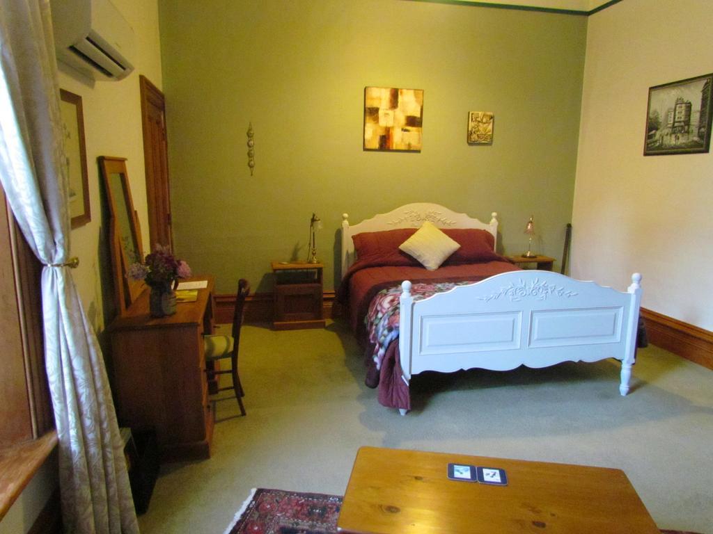 Ugbrooke Country Estate Hotel Lower Dashwood Bagian luar foto