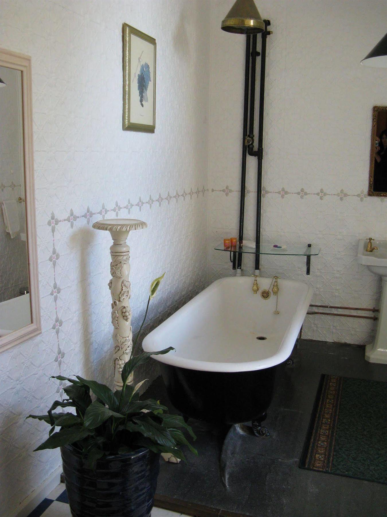Ugbrooke Country Estate Hotel Lower Dashwood Bagian luar foto