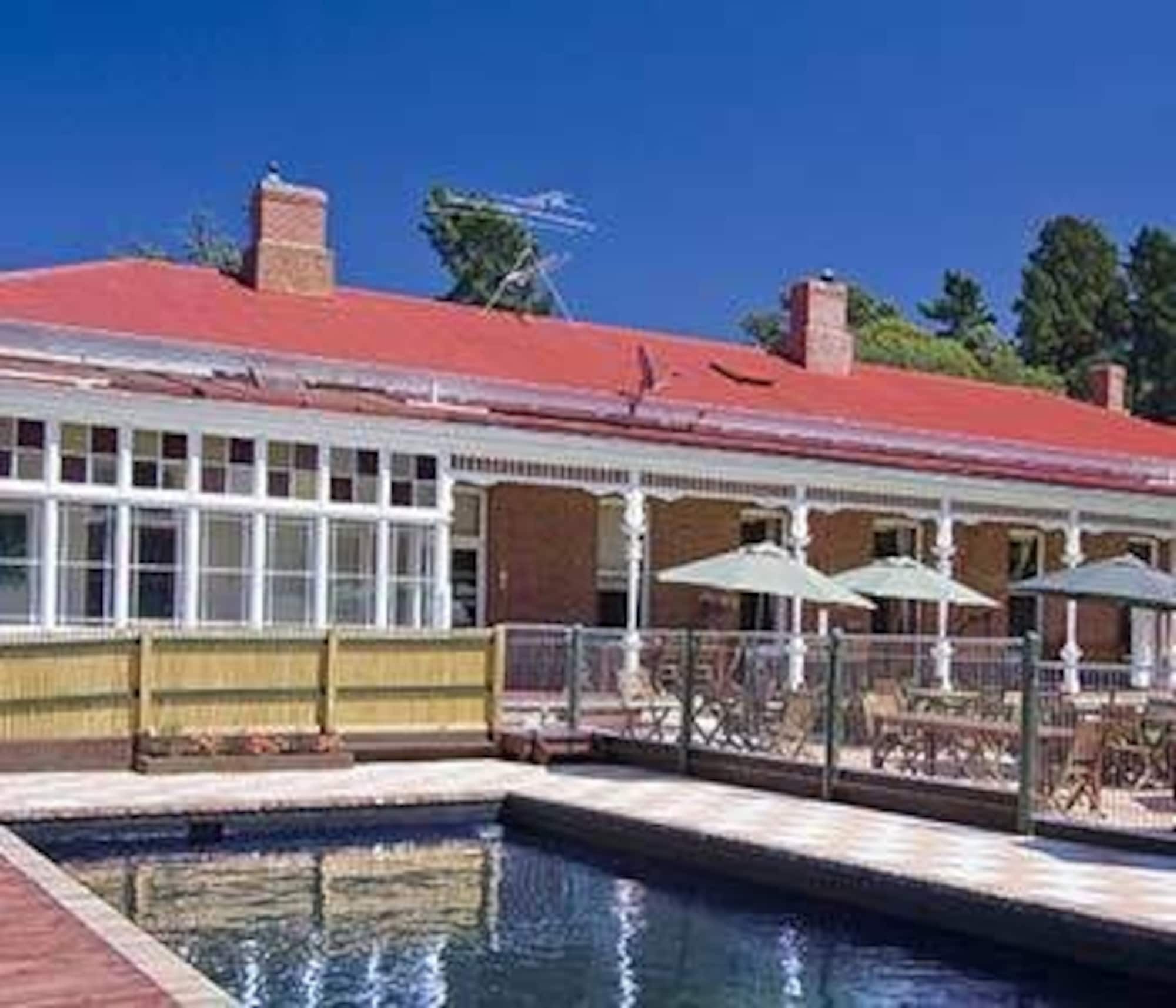 Ugbrooke Country Estate Hotel Lower Dashwood Bagian luar foto